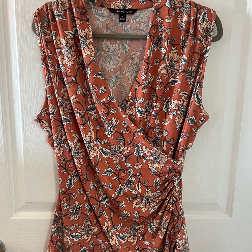 41 Hawthorn Rust Floral Sleeveless Blouse